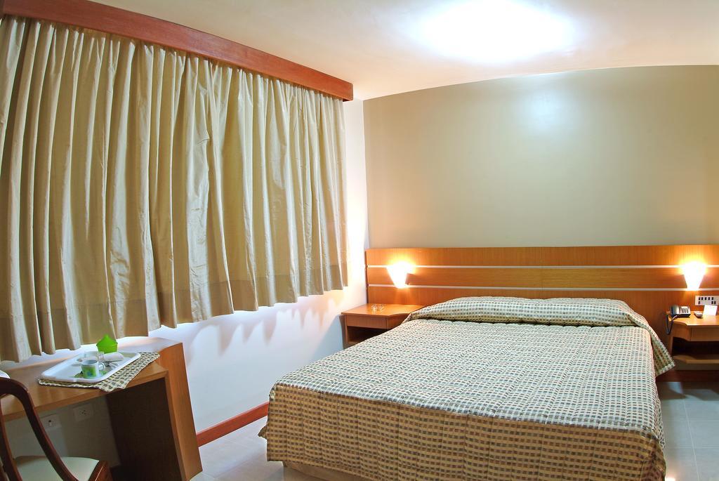 Copas Executive Hotel Cascavel  Δωμάτιο φωτογραφία